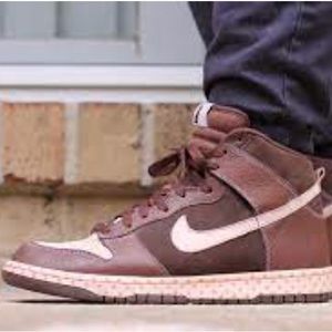 Nike Dunk High Easter 2007  Size 10